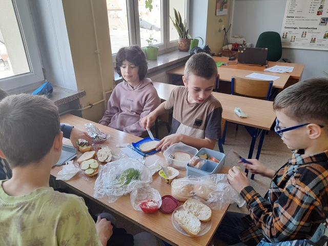 767668d0 58b6 4f1e 971b 90914a23552d