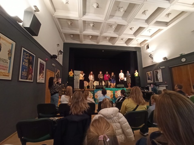 f0966fbf bd42 418b aa75 d0ea31272f0d